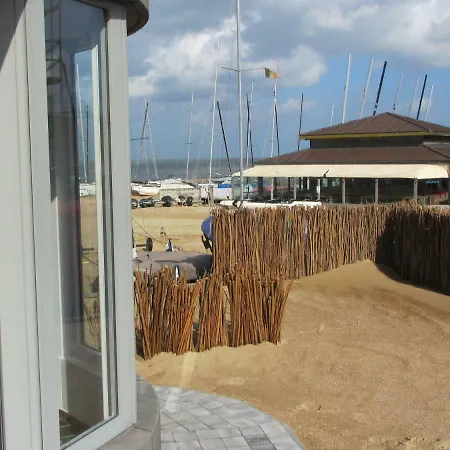 Malibu Beach Koksijde Exterior photo